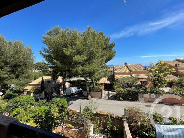 Afficher la photo en grand Appartement F4 à vendre - 4 pièces - 74.43 m2 - BANDOL - 83 - PROVENCE-ALPES-COTE-D-AZUR - Century 21 Immobilière Charlemagne