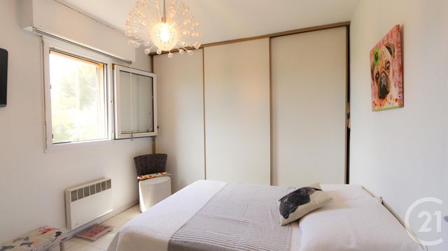 Appartement F2 à vendre - 2 pièces - 40.45 m2 - BANDOL - 83 - PROVENCE-ALPES-COTE-D-AZUR - Century 21 Immobilière Charlemagne Appartement F2 à vendre - 2 pièces - 40.45 m2 - BANDOL - 83 - PROVENCE-ALPES-COTE-D-AZUR - Century 21 Immobilière Charlemagne