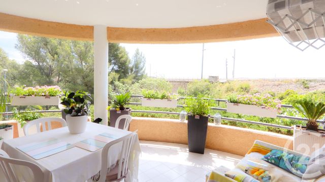 Appartement F2 à vendre - 2 pièces - 40.45 m2 - BANDOL - 83 - PROVENCE-ALPES-COTE-D-AZUR - Century 21 Immobilière Charlemagne Appartement F2 à vendre - 2 pièces - 40.45 m2 - BANDOL - 83 - PROVENCE-ALPES-COTE-D-AZUR - Century 21 Immobilière Charlemagne