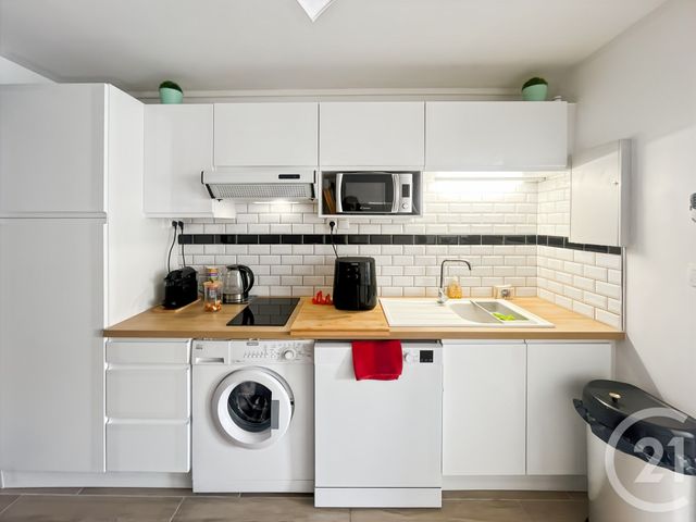 Appartement T2 à vendre - 2 pièces - 33.29 m2 - BANDOL - 83 - PROVENCE-ALPES-COTE-D-AZUR - Century 21 Immobilière Charlemagne