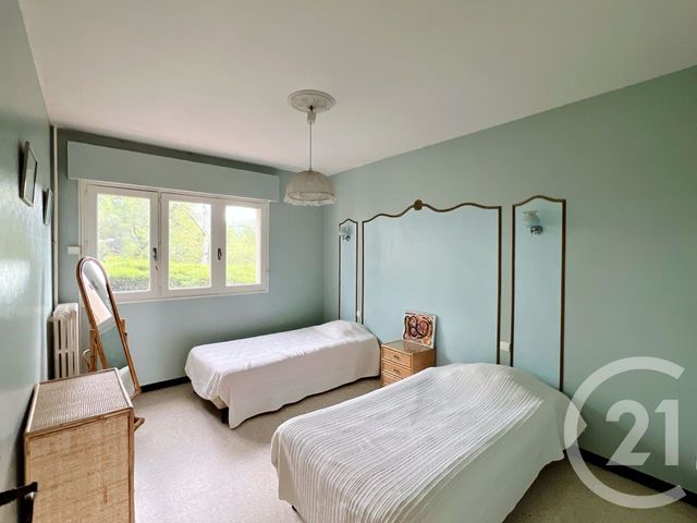 Afficher la photo en grand Appartement T3 à vendre - 3 pièces - 63.0 m2 - BANDOL - 83 - PROVENCE-ALPES-COTE-D-AZUR - Century 21 Immobilière Charlemagne