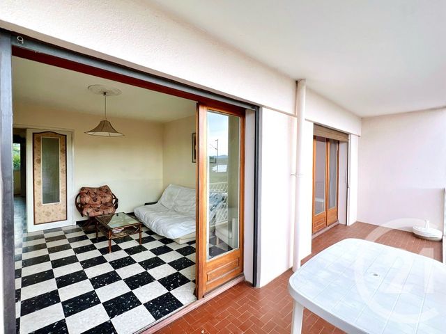 Afficher la photo en grand Appartement T3 à vendre - 3 pièces - 63.0 m2 - BANDOL - 83 - PROVENCE-ALPES-COTE-D-AZUR - Century 21 Immobilière Charlemagne