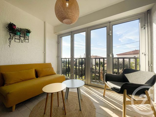 Appartement Studio à louer - 1 pièce - 30.06 m2 - BANDOL - 83 - PROVENCE-ALPES-COTE-D-AZUR - Century 21 Immobilière Charlemagne