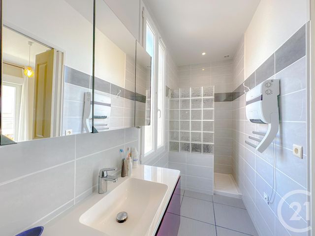 maison à vendre - 10 pièces - 267.0 m2 - BANDOL - 83 - PROVENCE-ALPES-COTE-D-AZUR - Century 21 Immobilière Charlemagne