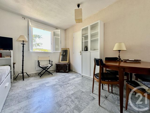 Appartement à vendre - 2 pièces - 35.0 m2 - BANDOL - 83 - PROVENCE-ALPES-COTE-D-AZUR - Century 21 Immobilière Charlemagne
