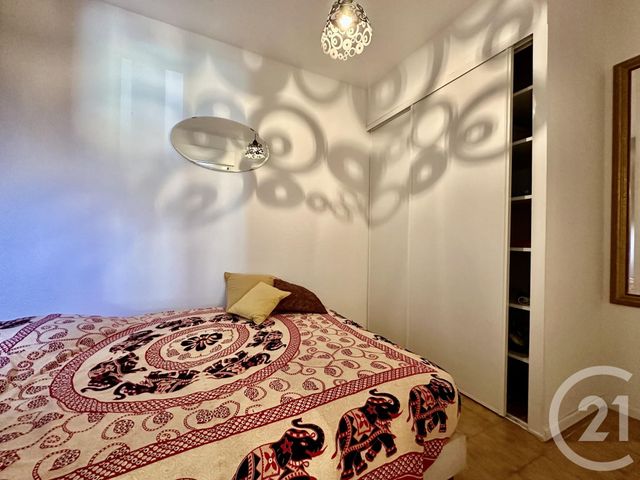 Appartement Studio cabine à vendre - 2 pièces - 24.82 m2 - BANDOL - 83 - PROVENCE-ALPES-COTE-D-AZUR - Century 21 Immobilière Charlemagne